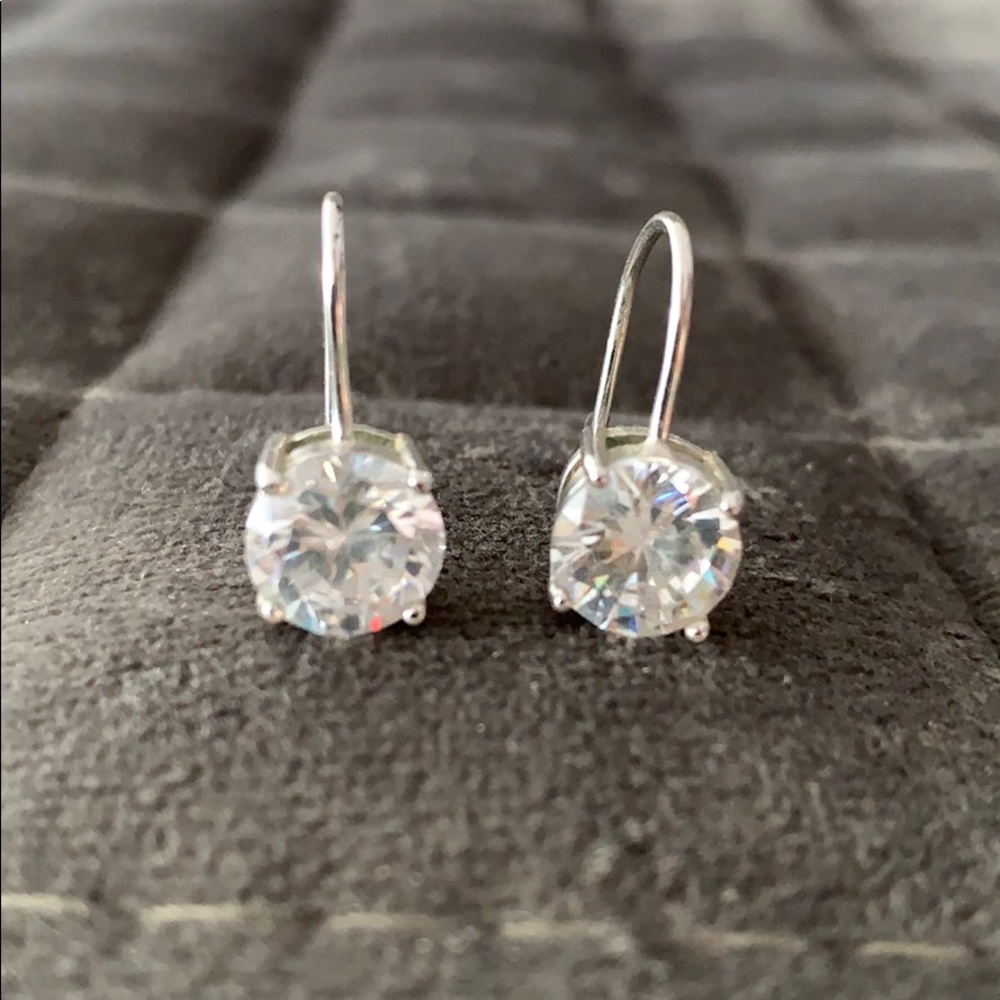 Brilliant cut rhinestoned earrings